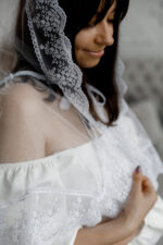 Палантин з гіпюровим мереживом - Зображення 3