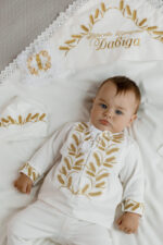 Костюм для хрещення хлопчика з золотою вишивкою та іменна крижма Давіда, набір для хрестин немовляти