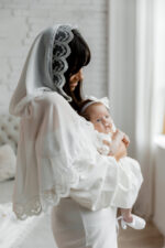 Палантин з молочним ажурним мереживом   - Зображення 3