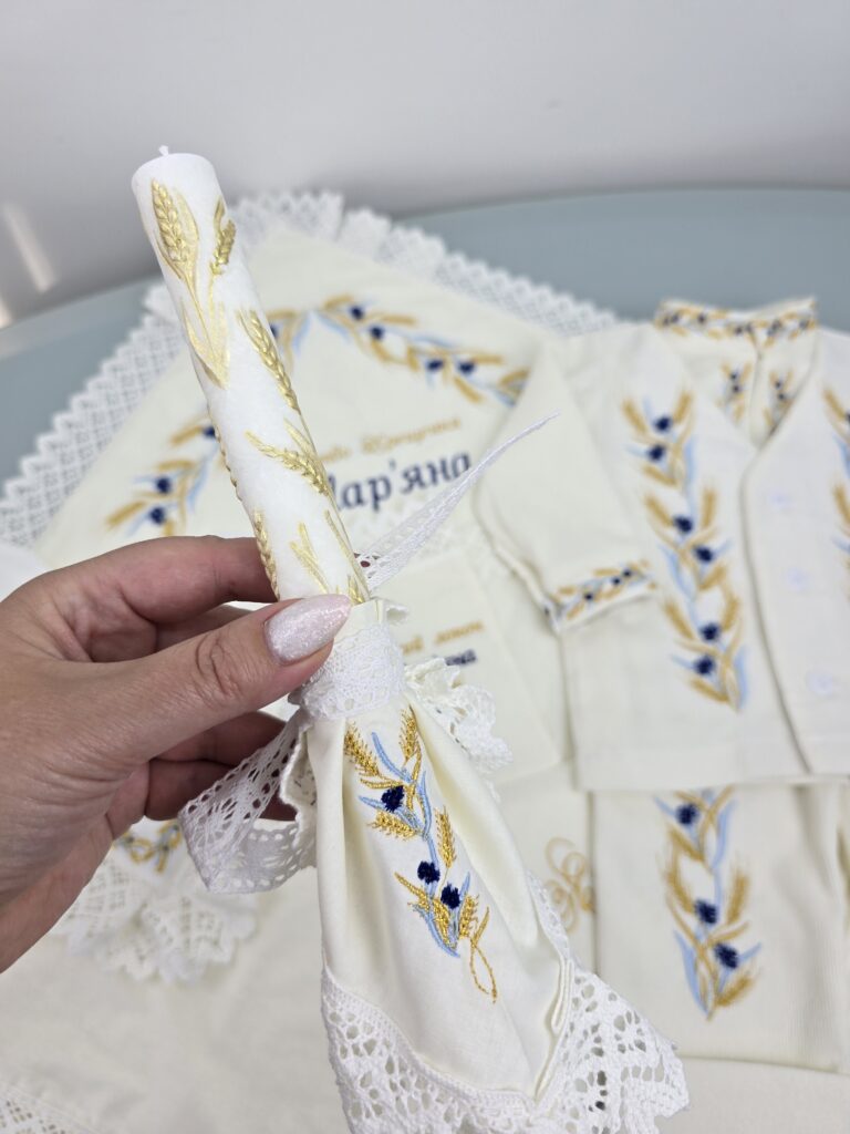 Свічка для хрещення з пшенично-волошковим декором